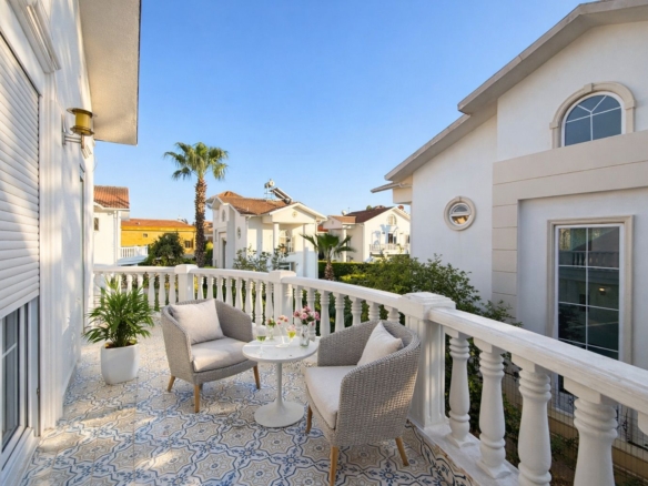 Belekte Airbnb Ruhsatlı | Müstakil Havuzlu 3+1 Lüks Villa