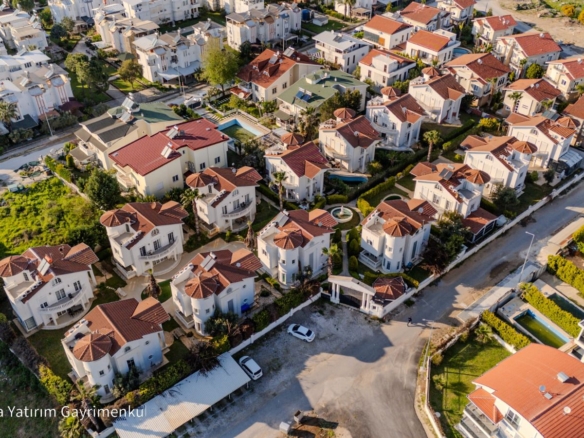 Belekte Airbnb Ruhsatlı | Müstakil Havuzlu 3+1 Lüks Villa