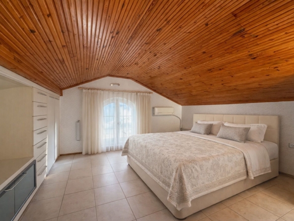 Belekte Airbnb Ruhsatlı | Müstakil Havuzlu 3+1 Lüks Villa