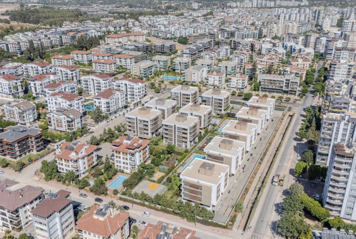 Konyaaltı Özgüntur Park Maya’da Villa Tadında 4+1 Bahçe Dubleksi