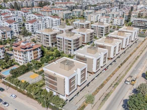 Konyaaltı Özgüntur Park Maya’da Villa Tadında 4+1 Bahçe Dubleksi
