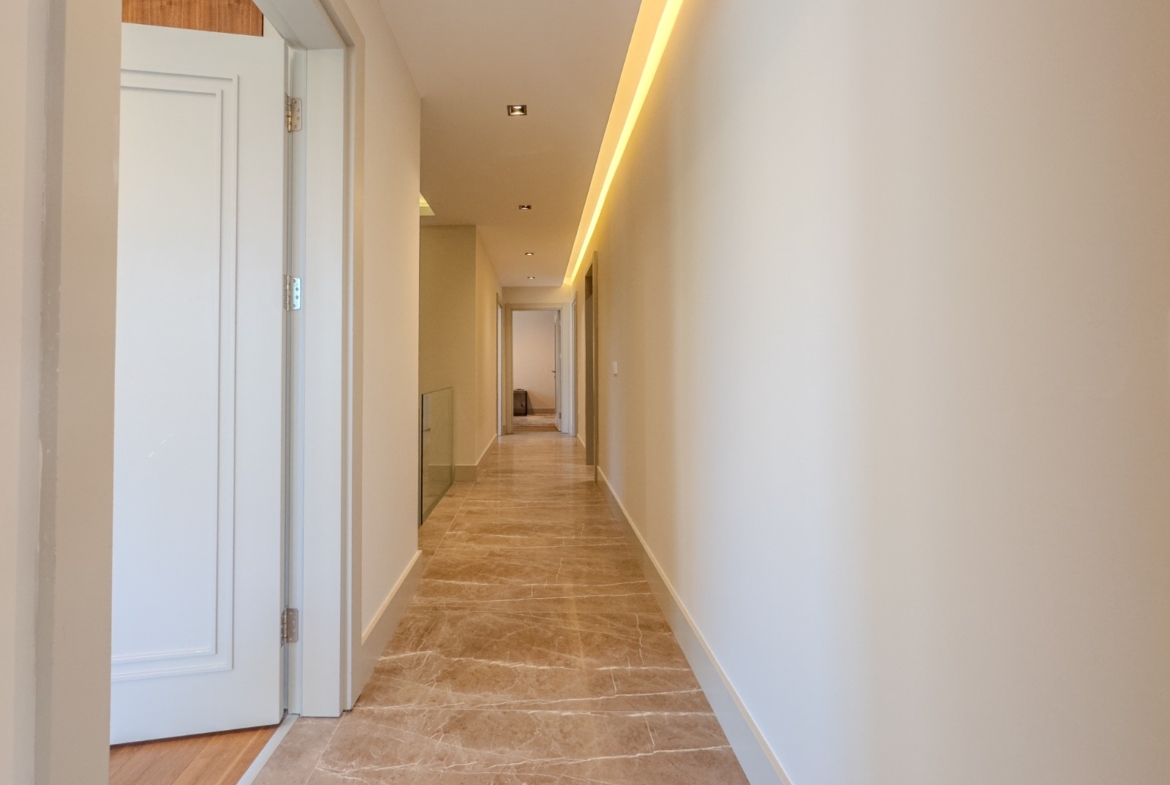 Konyaaltı Özgüntur Park Maya’da Villa Tadında 4+1 Bahçe Dubleksi
