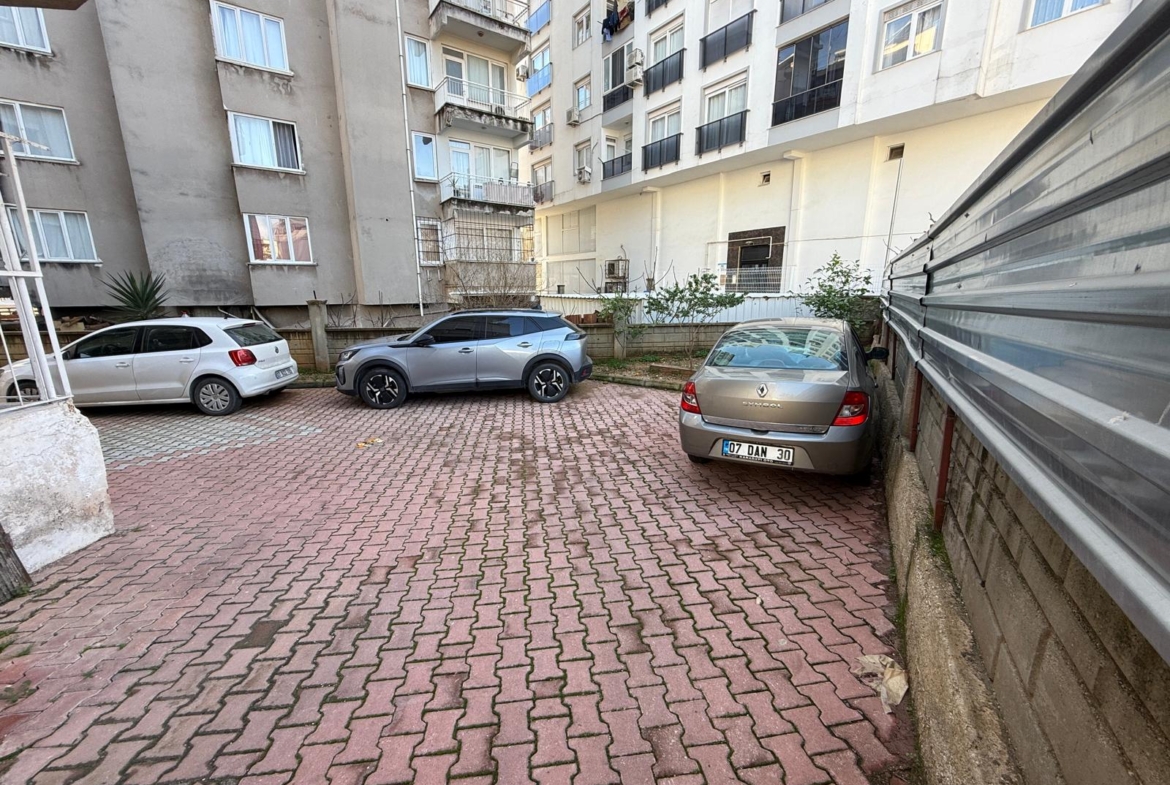 ÜÇGEN MAH. ANA CADDEYE YAKIN YATIRIMLIK GENİŞ 3+1