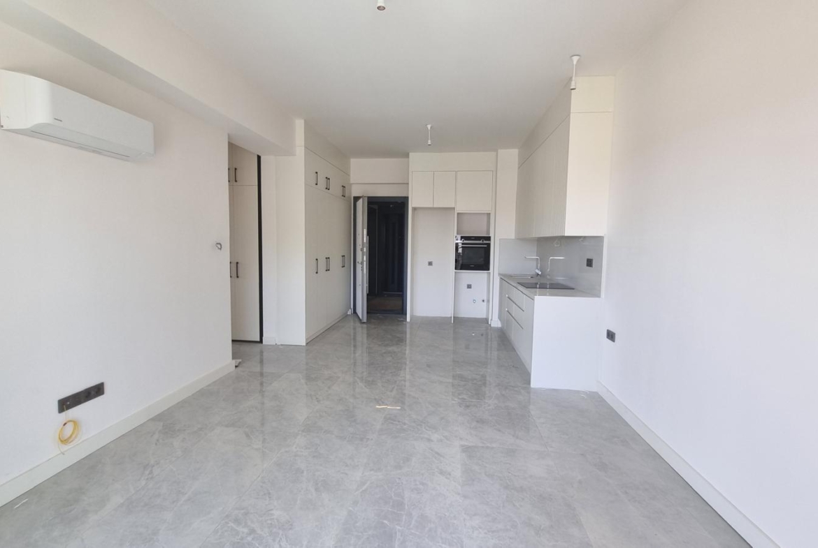 ALTINTAŞ TK 77 DE HAVUZ CEPHE KATTA 2+1 EŞYASIZ DAİRE