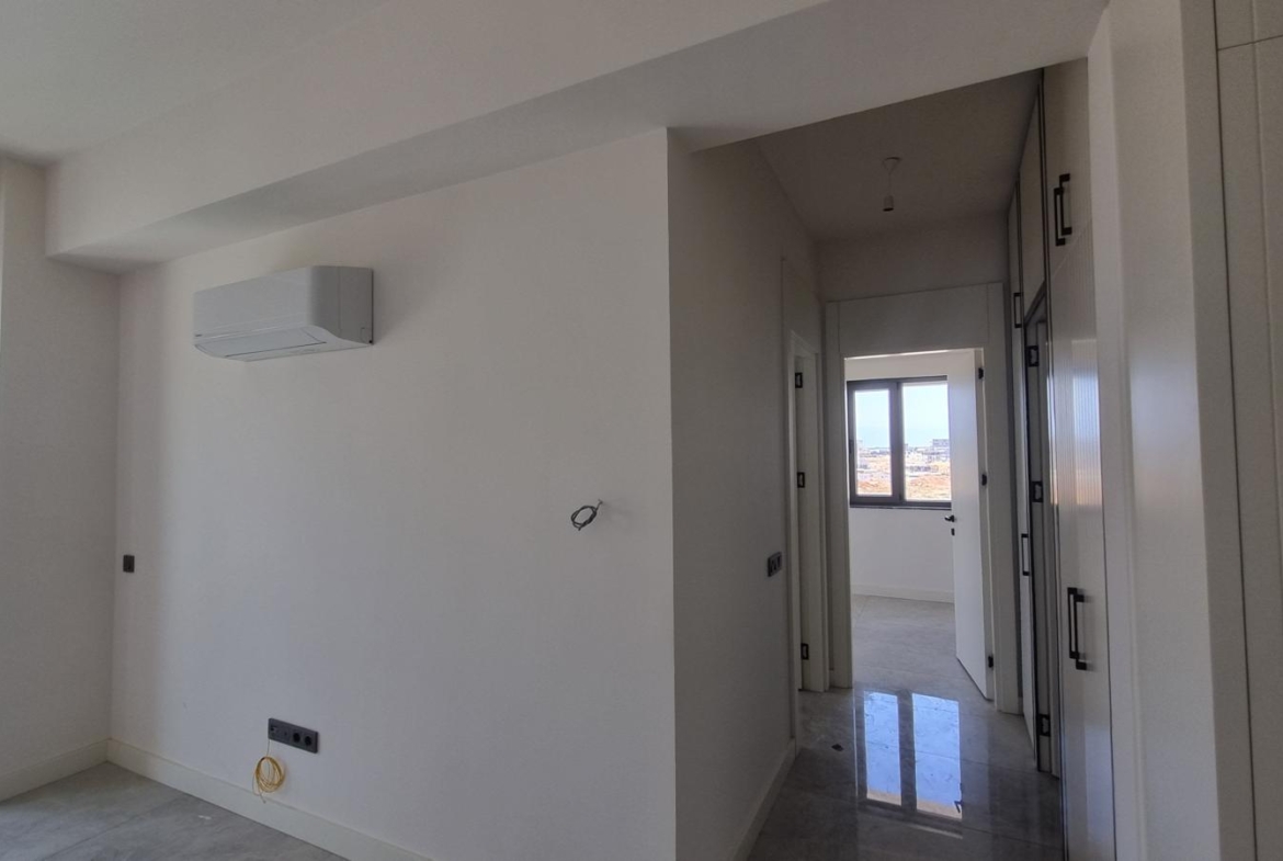 ALTINTAŞ TK 77 DE HAVUZ CEPHE KATTA 2+1 EŞYASIZ DAİRE