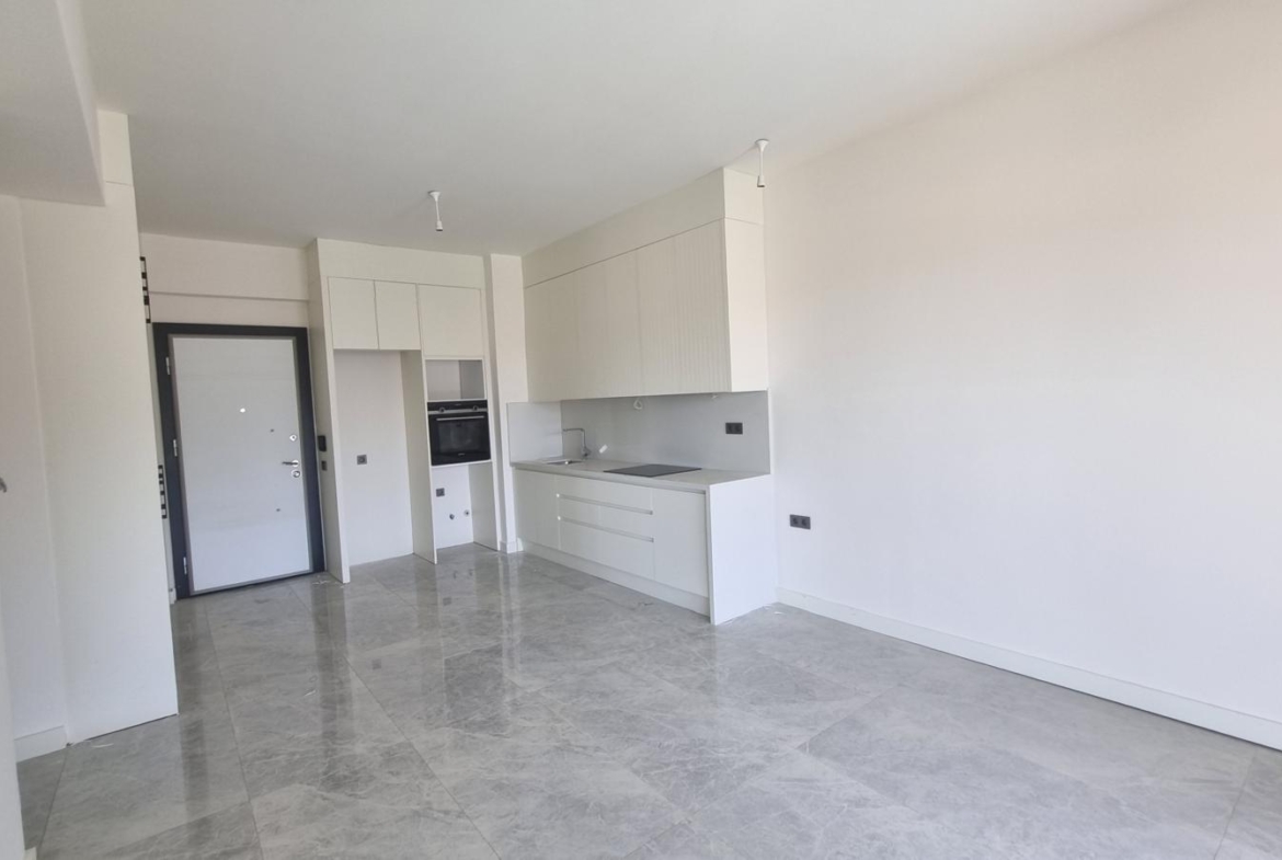 ALTINTAŞ TK 77 DE HAVUZ CEPHE KATTA 2+1 EŞYASIZ DAİRE