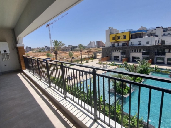 ALTINTAŞ TK 77 DE HAVUZ CEPHE KATTA 2+1 EŞYASIZ DAİRE
