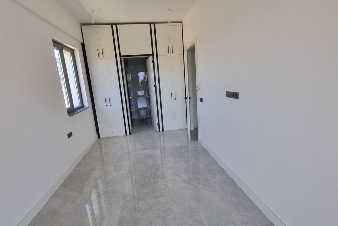 ALTINTAŞ TK 77 DE HAVUZ CEPHE KATTA 2+1 EŞYASIZ DAİRE