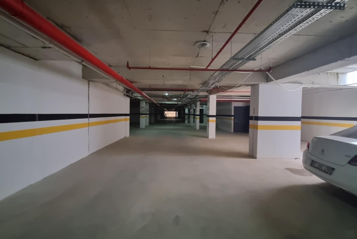 ALTINTAŞ TK 77 DE HAVUZ CEPHE KATTA 2+1 EŞYASIZ DAİRE