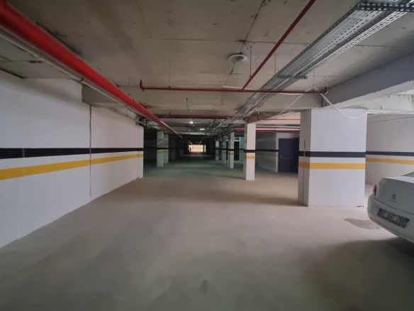 ALTINTAŞ TK 77 DE HAVUZ CEPHE KATTA 2+1 EŞYASIZ DAİRE