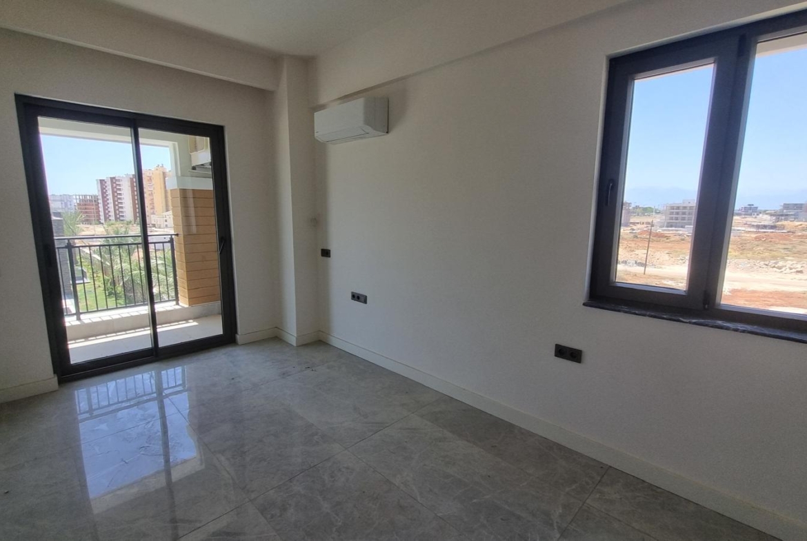 ALTINTAŞ TK 77 DE HAVUZ CEPHE KATTA 2+1 EŞYASIZ DAİRE