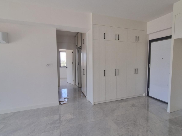 ALTINTAŞ TK 77 DE HAVUZ CEPHE KATTA 2+1 EŞYASIZ DAİRE