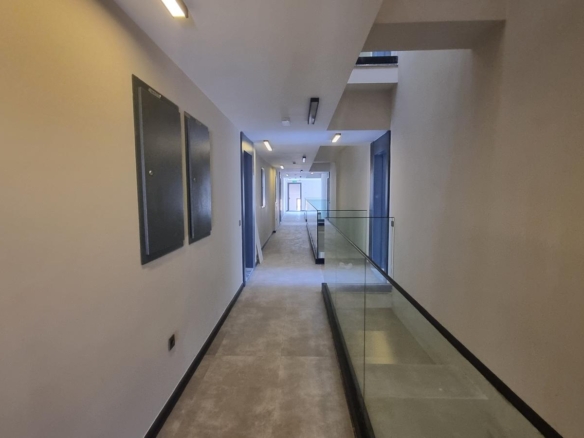 ALTINTAŞ TK 77 DE HAVUZ CEPHE KATTA 2+1 EŞYASIZ DAİRE
