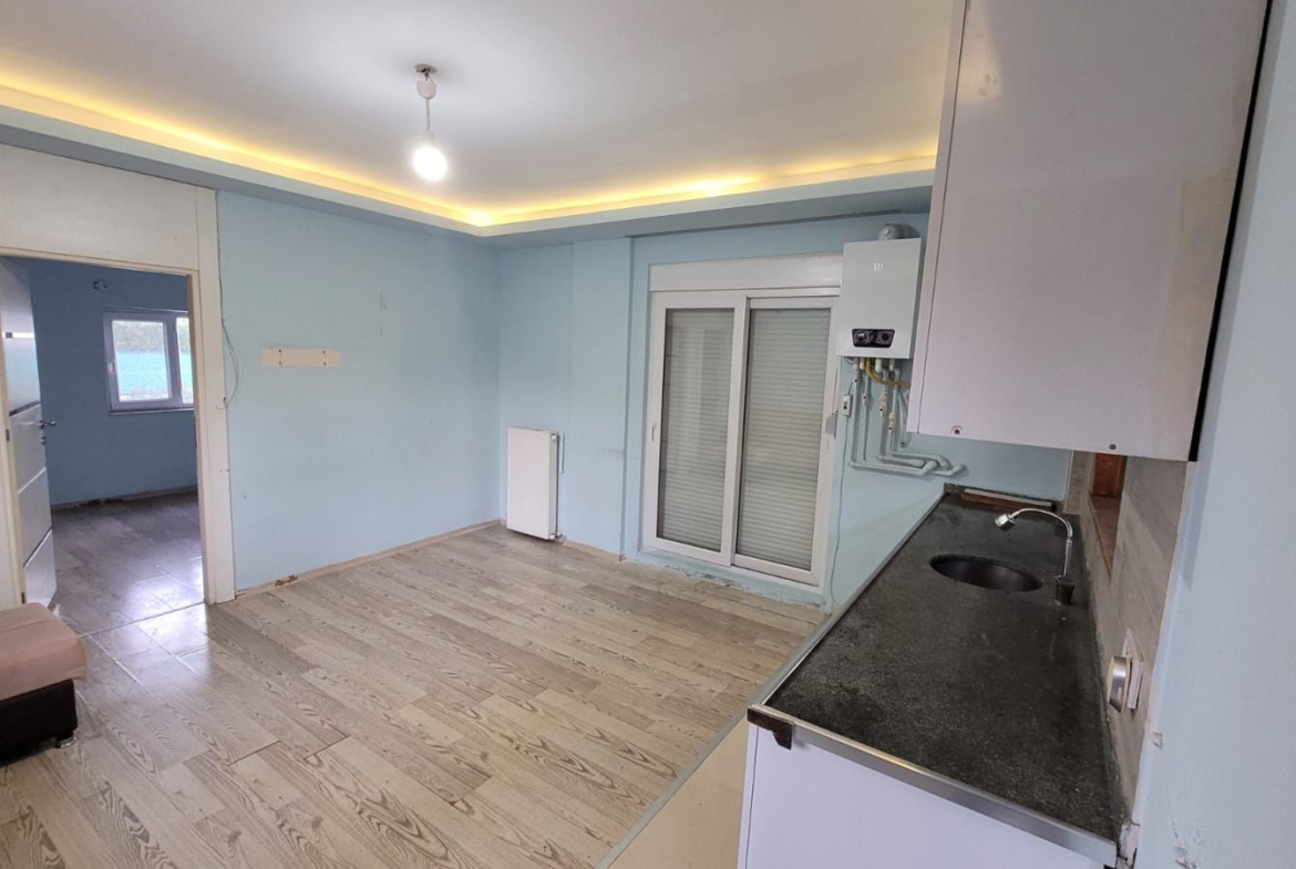 LARA’da HAVUZLU LÜKS SİTEDE 4 CEPHELİ 1+1