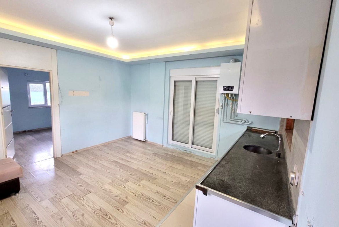 LARA’da HAVUZLU LÜKS SİTEDE 4 CEPHELİ 1+1