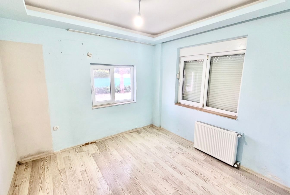 LARA’da HAVUZLU LÜKS SİTEDE 4 CEPHELİ 1+1