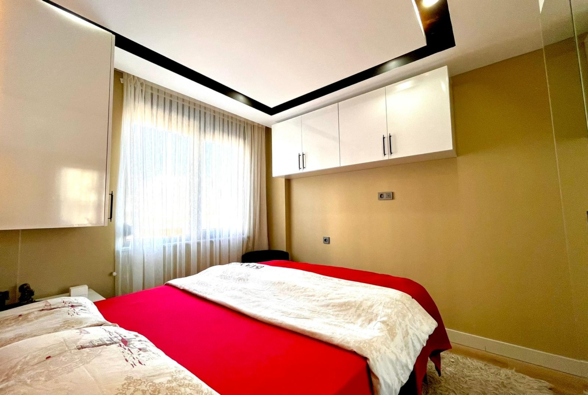 ÖZÇİÇEK’de BAHÇE KULLANIMLI, EŞYALI