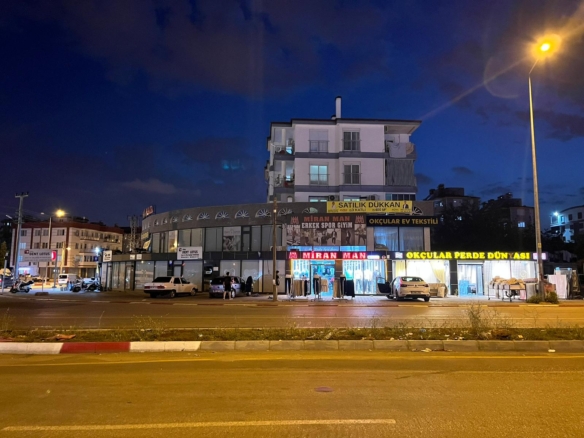 ŞEHİR HASTANESİ YAKINI DEPOLU 2 KATLI YATIRIMLIK DÜKKAN