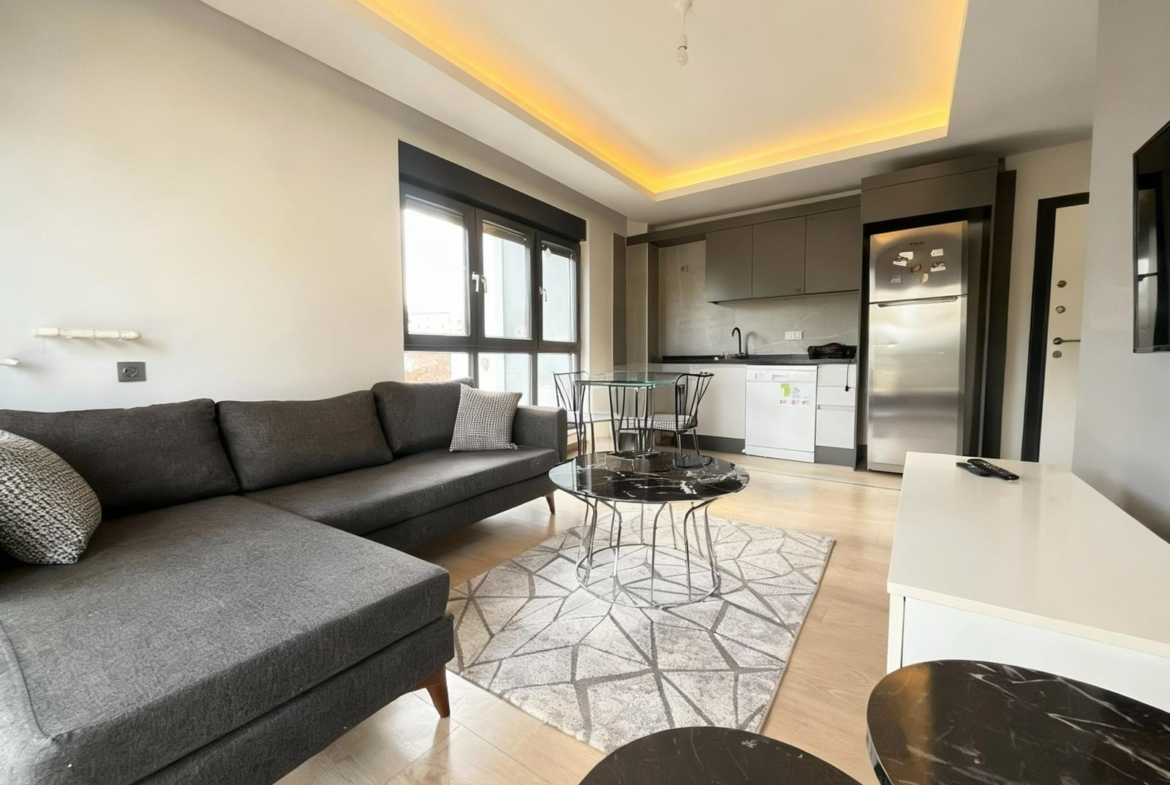UMUT ÖZYİĞİT’DEN ARAKAT EŞYALI LÜX RESİDANCE DAİRESİ