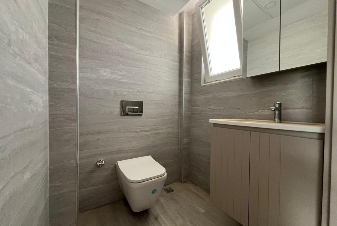ALTINTAŞ’DA SİTE İÇİNDE, VİLLA TADINDA 4+1 LÜX TRIPLEX BAHÇE KULLANIMLI