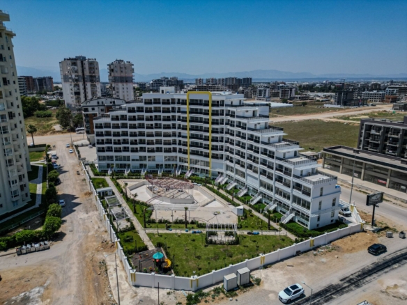 ALTINTAŞ’DA SİTE İÇİNDE, VİLLA TADINDA 4+1 LÜX TRIPLEX BAHÇE KULLANIMLI
