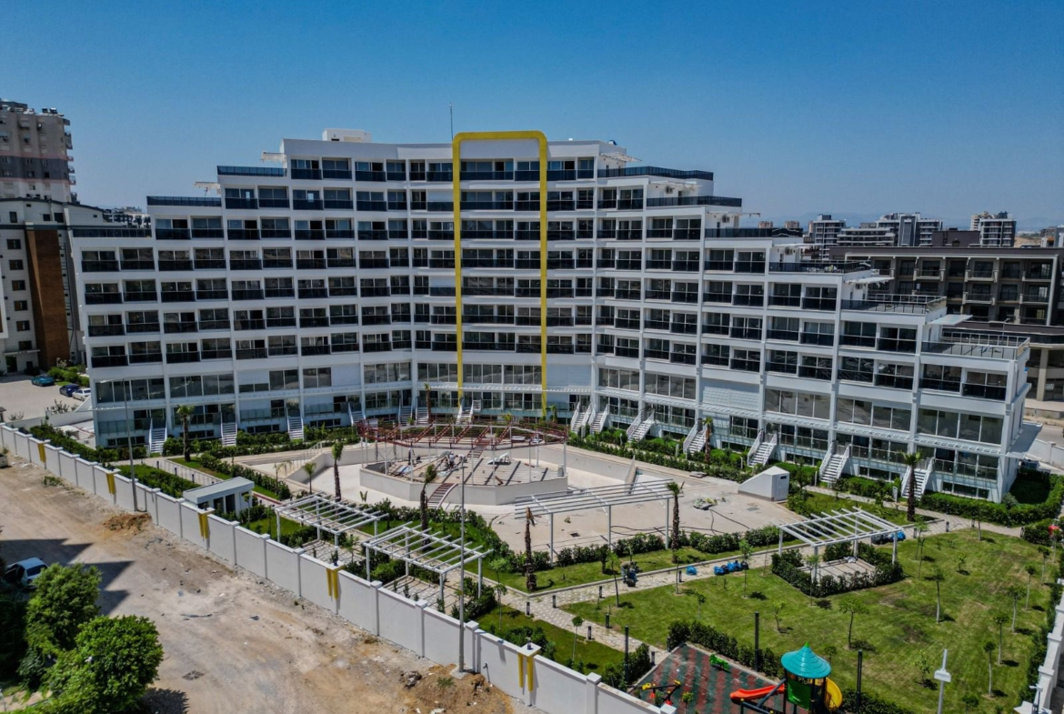 ALTINTAŞ’DA SİTE İÇİNDE, VİLLA TADINDA 4+1 LÜX TRIPLEX BAHÇE KULLANIMLI