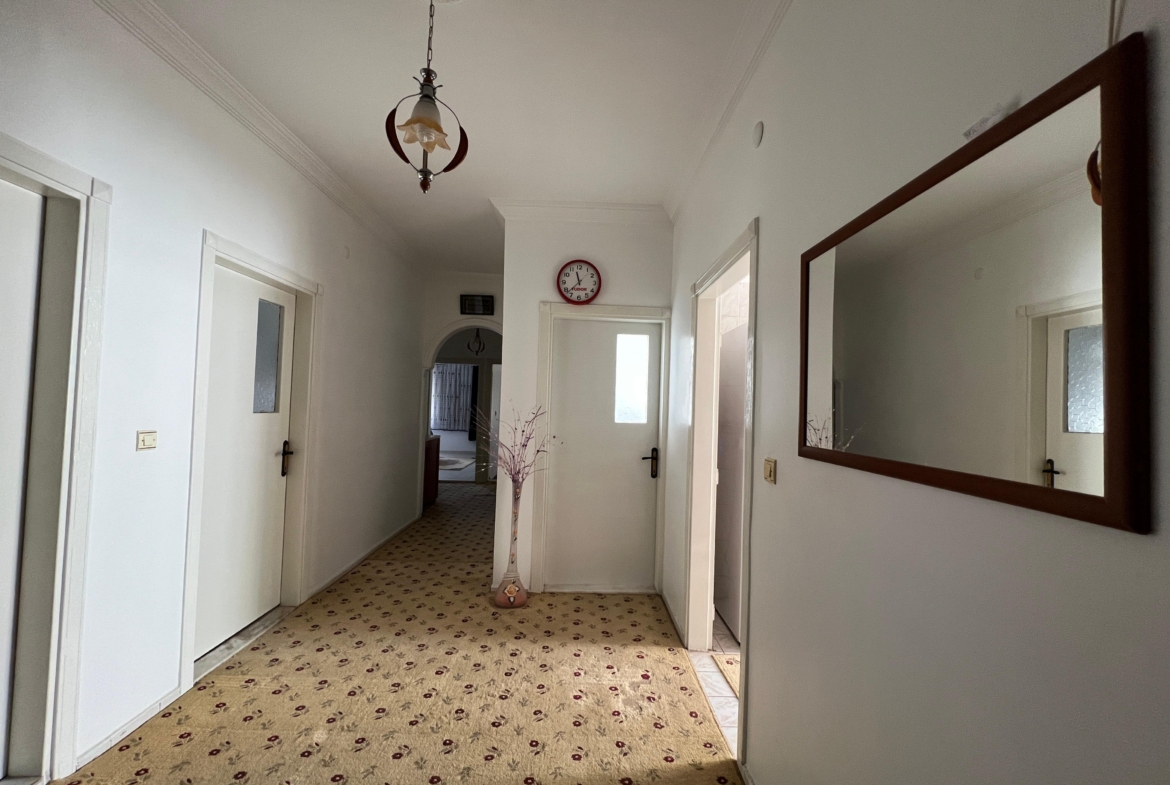 TRAMVAY DURAĞINA YAKIN SATILIK 3+1 DAİRE