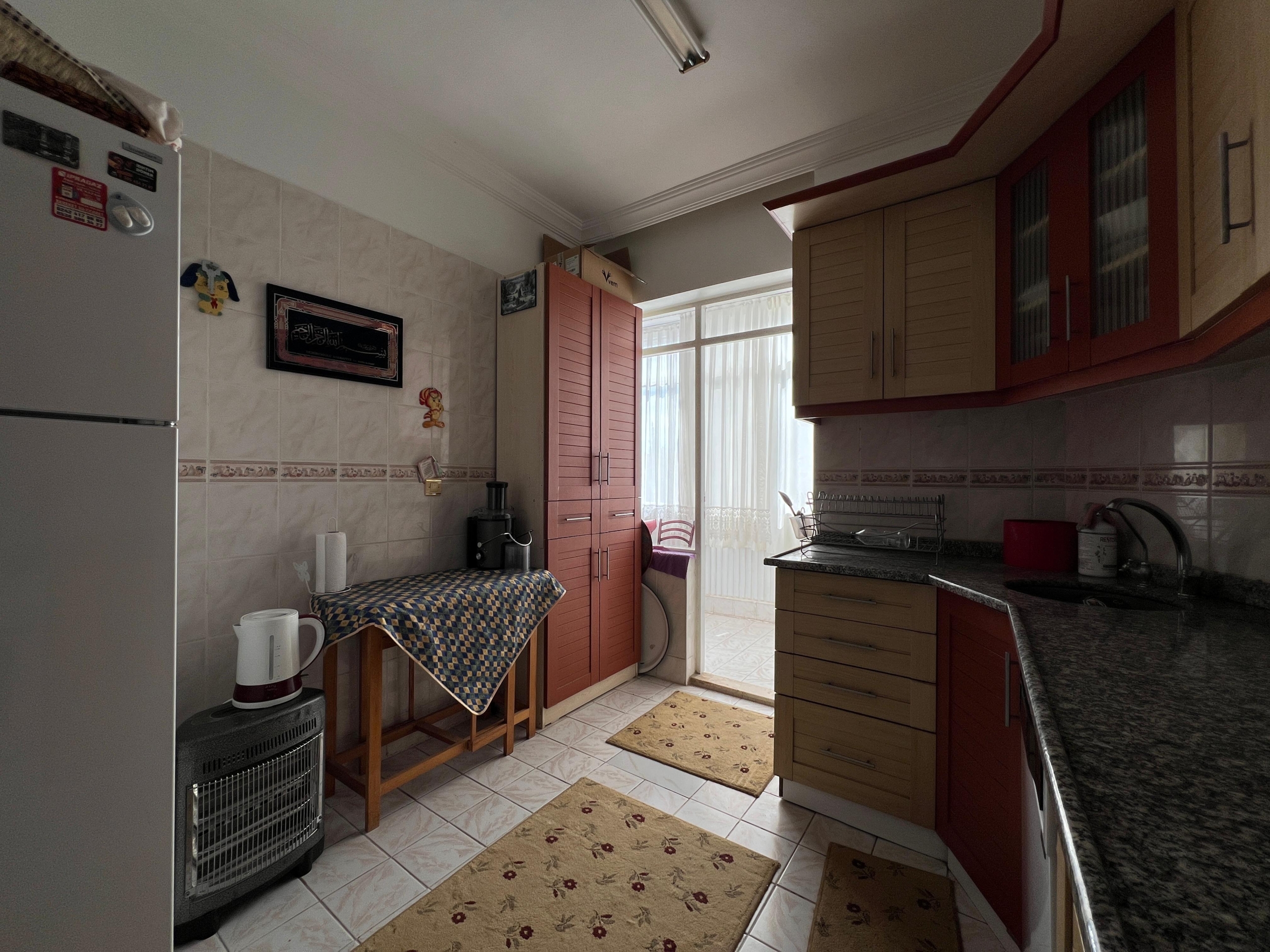 TRAMVAY DURAĞINA YAKIN SATILIK 3+1 DAİRE