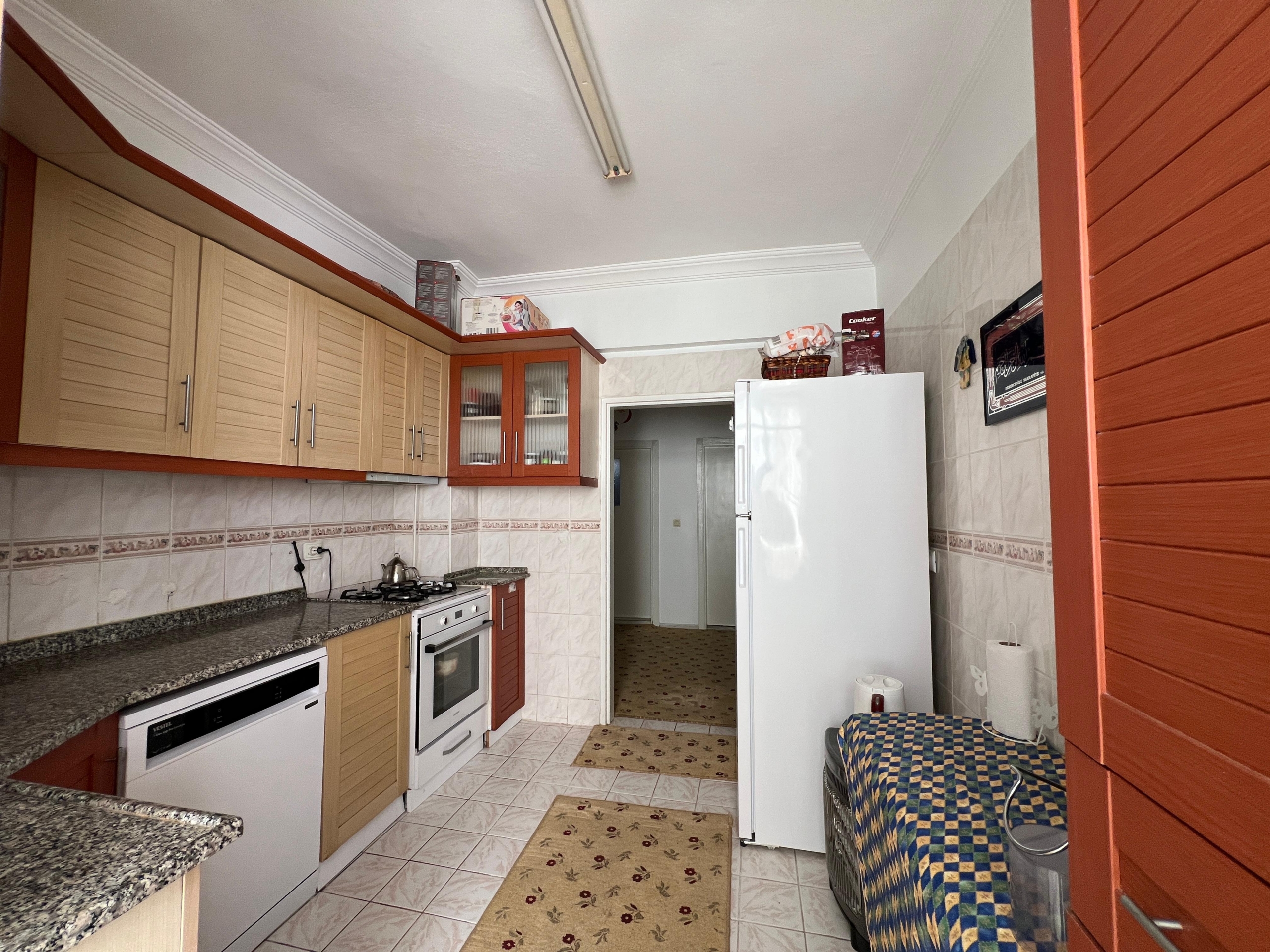 TRAMVAY DURAĞINA YAKIN SATILIK 3+1 DAİRE