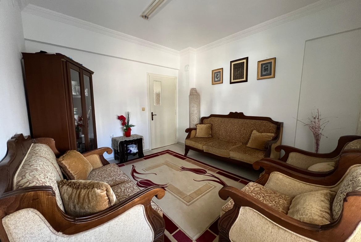 TRAMVAY DURAĞINA YAKIN SATILIK 3+1 DAİRE