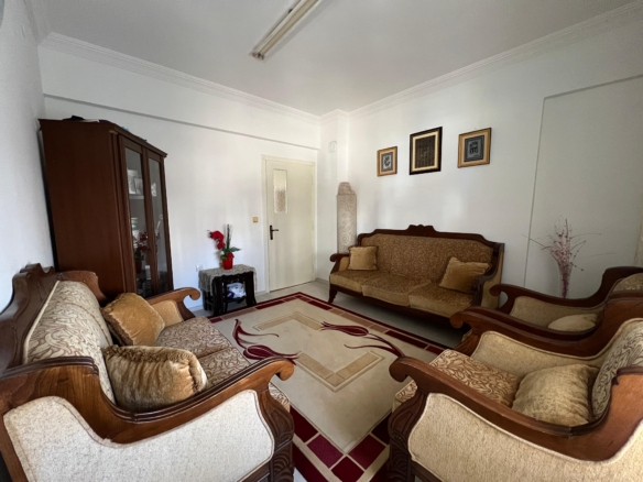 TRAMVAY DURAĞINA YAKIN SATILIK 3+1 DAİRE