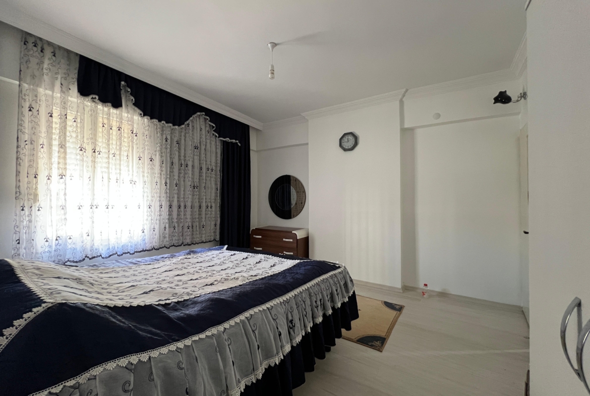 TRAMVAY DURAĞINA YAKIN SATILIK 3+1 DAİRE