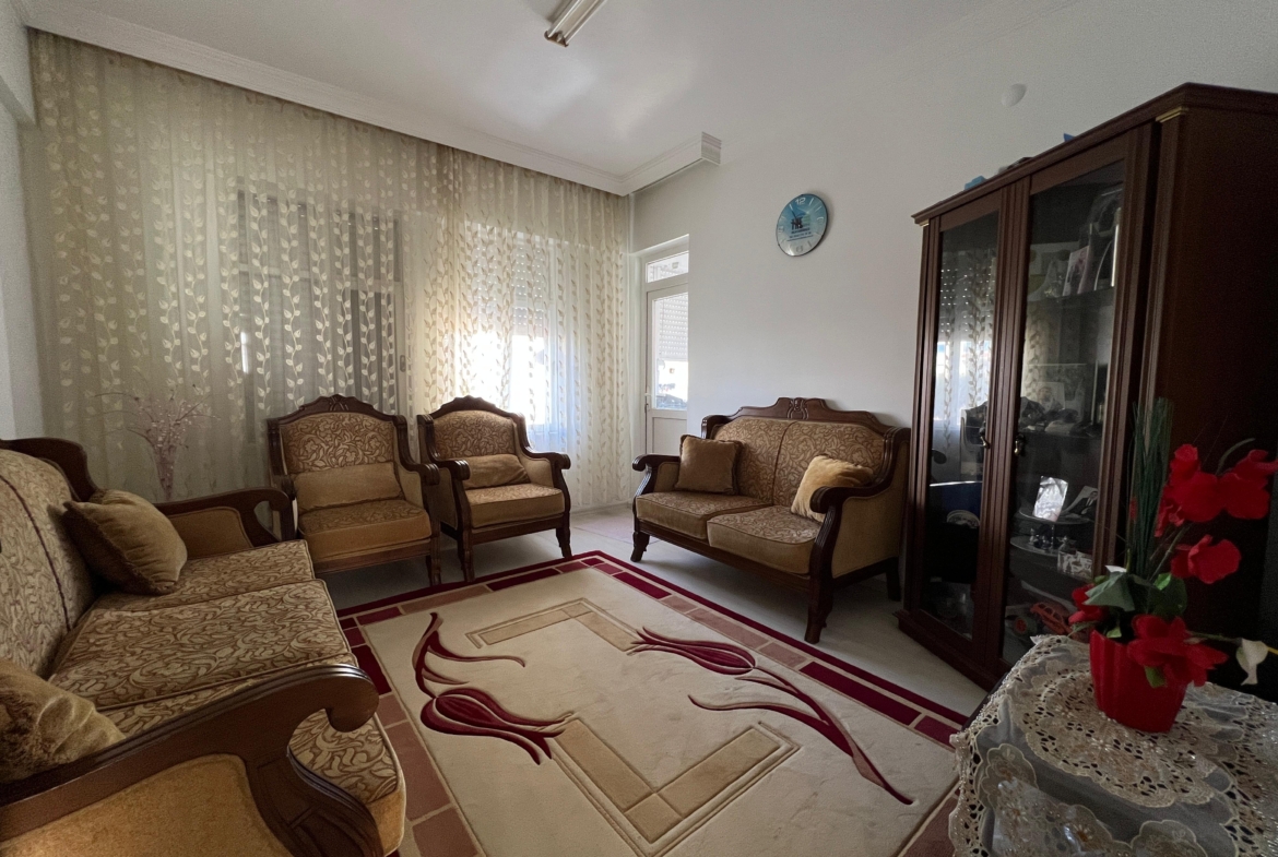 TRAMVAY DURAĞINA YAKIN SATILIK 3+1 DAİRE