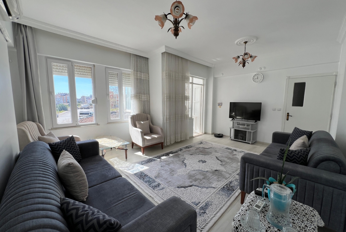 TRAMVAY DURAĞINA YAKIN SATILIK 3+1 DAİRE