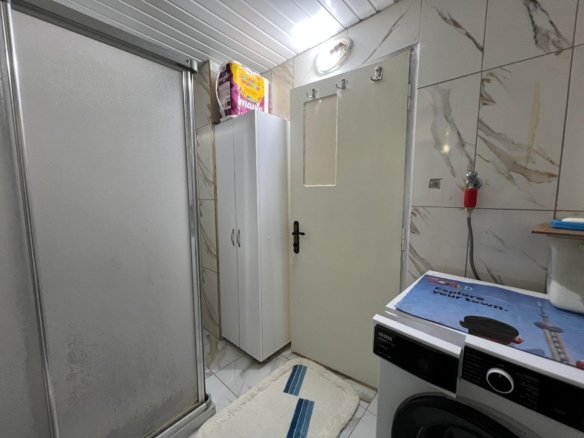 TRAMVAY DURAĞINA YAKIN SATILIK 3+1 DAİRE