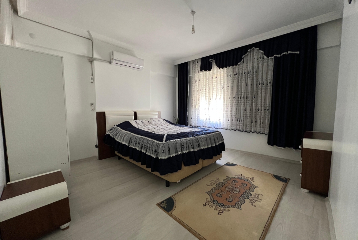 TRAMVAY DURAĞINA YAKIN SATILIK 3+1 DAİRE
