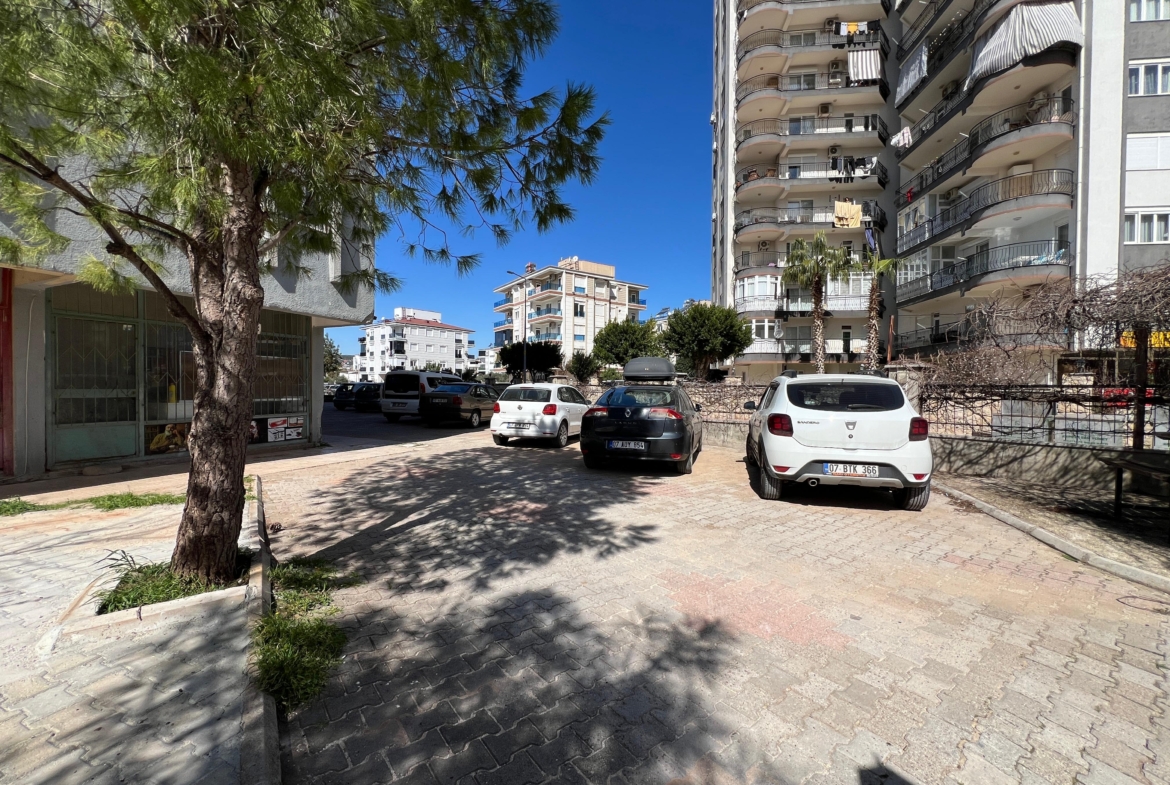 TRAMVAY DURAĞINA YAKIN SATILIK 3+1 DAİRE