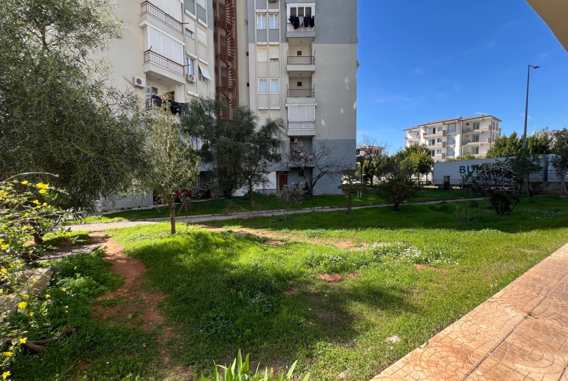 TRAMVAY DURAĞINA YAKIN SATILIK 3+1 DAİRE