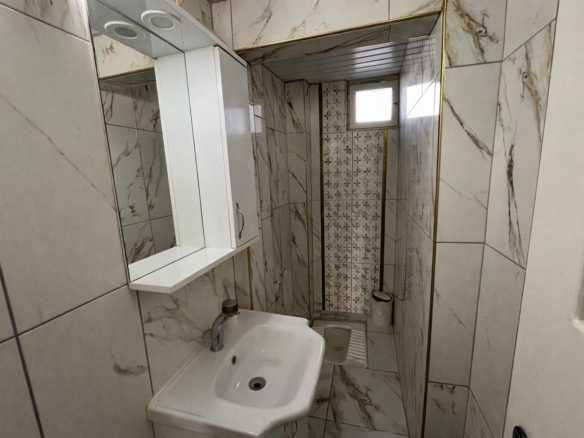 TRAMVAY DURAĞINA YAKIN SATILIK 3+1 DAİRE