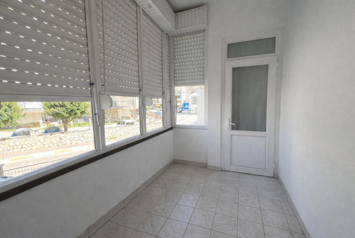 TRAMVAY DURAĞINA YAKIN SATILIK 3+1 DAİRE