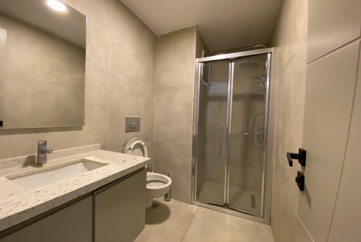 ALTINTAŞ’da K.OTOPARK-HAVUZ-İSKANLI SİTEDE EŞYALI 1+1 LÜKS DAİRE