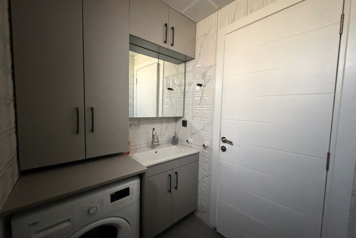 DÖŞEMEALTI YENİKÖYDE HAYATI KOLAYLAŞTIRAN FULL EŞYALI SIFIR 1+1