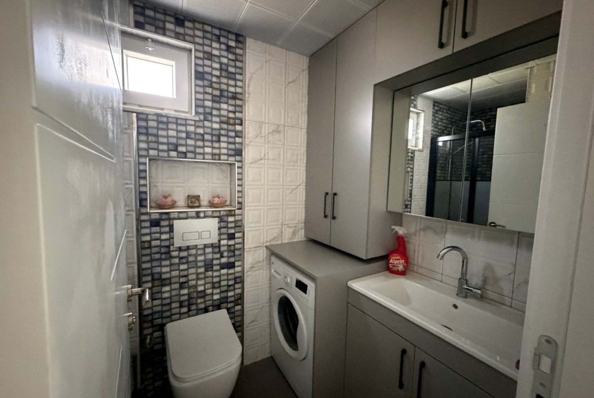 DÖŞEMEALTI YENİKÖYDE HAYATI KOLAYLAŞTIRAN FULL EŞYALI SIFIR 1+1