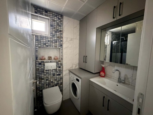 DÖŞEMEALTI YENİKÖYDE HAYATI KOLAYLAŞTIRAN FULL EŞYALI SIFIR 1+1