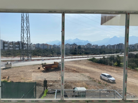 GÖÇERLER ŞEHİR HASTANESİ YAKINI 260 M2 İKİ KATLI KİRALIK DÜKKAN
