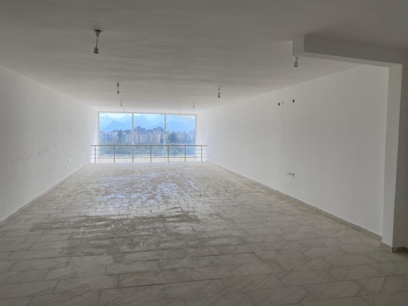 GÖÇERLER ŞEHİR HASTANESİ YAKINI 260 M2 İKİ KATLI KİRALIK DÜKKAN