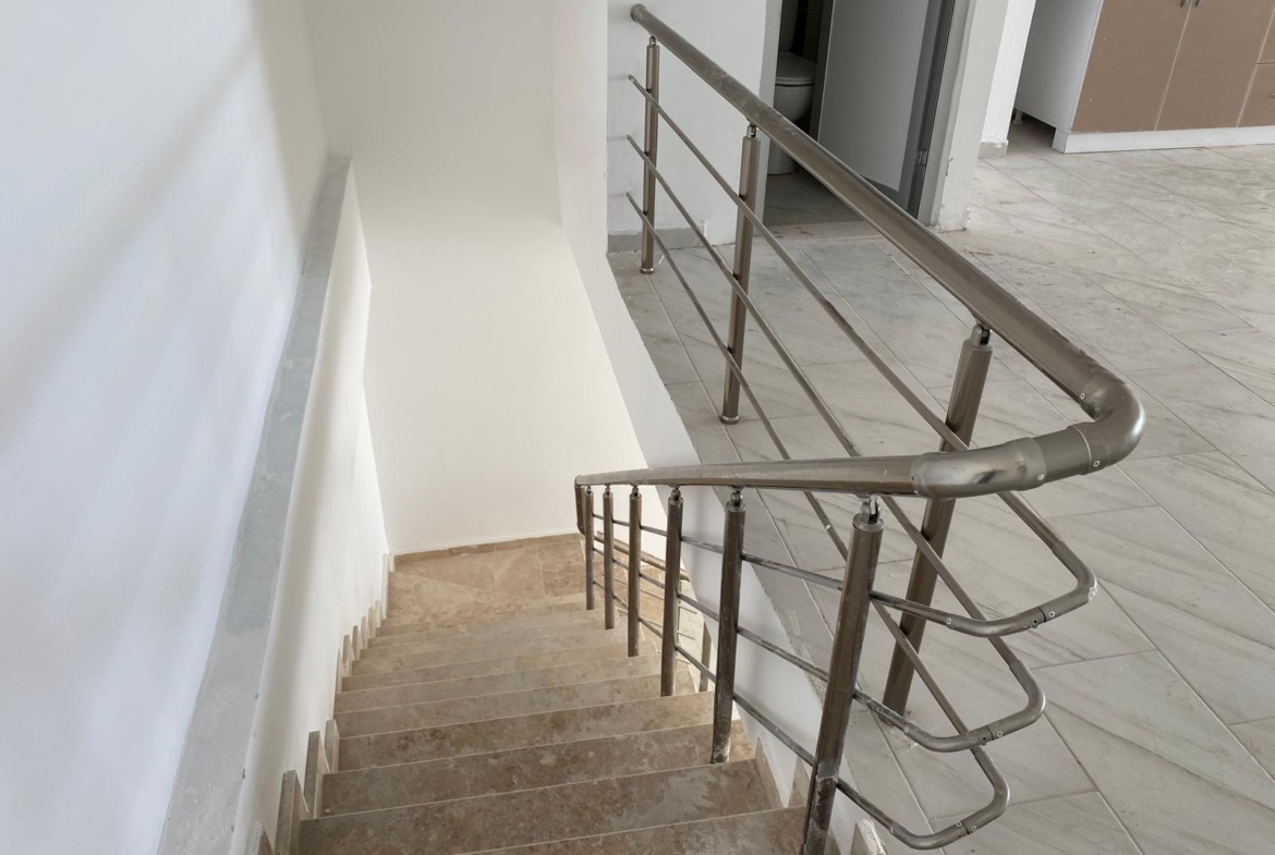 GÖÇERLER ŞEHİR HASTANESİ YAKINI 260 M2 İKİ KATLI KİRALIK DÜKKAN
