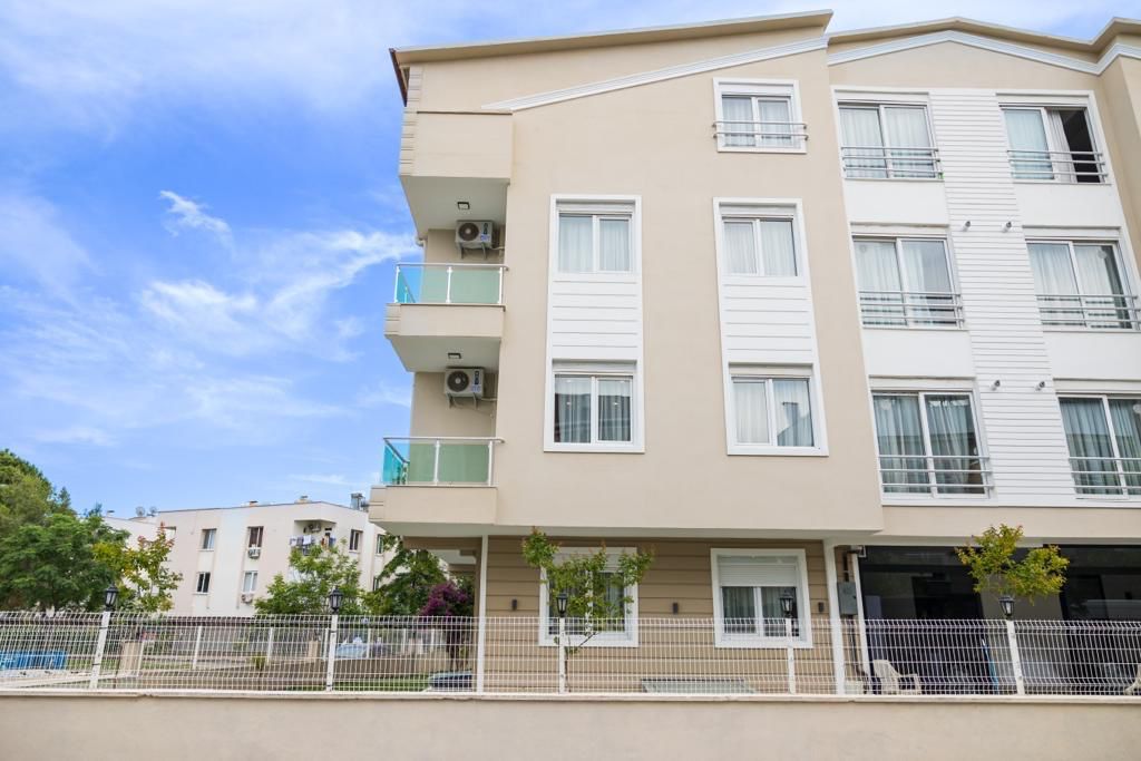 GÜZELOBA SİTE İÇERİSİNDE HAVUZLU FULL EŞYALI KİRALIK 2+1 DAİRE