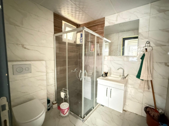YATIRIMLIK YÜKSEK KİRA GETİRİLİ SATILIK DAİRE