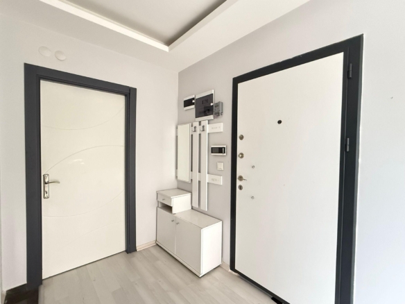 YATIRIMLIK YÜKSEK KİRA GETİRİLİ SATILIK DAİRE